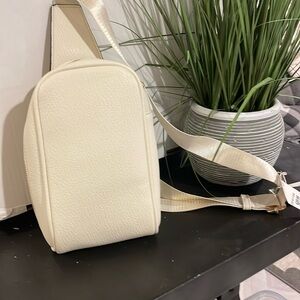Brand new with tags Isabelle sling